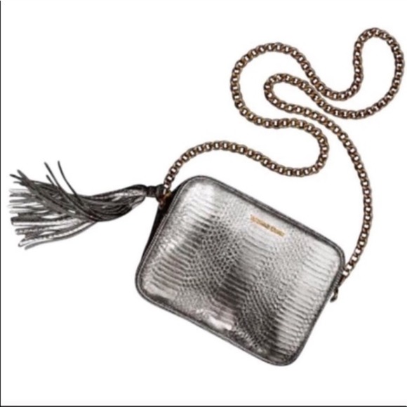 Victoria's Secret Silver Metallic Crossbody Bag Chain Fringe Tassel New - Picture 1 of 5